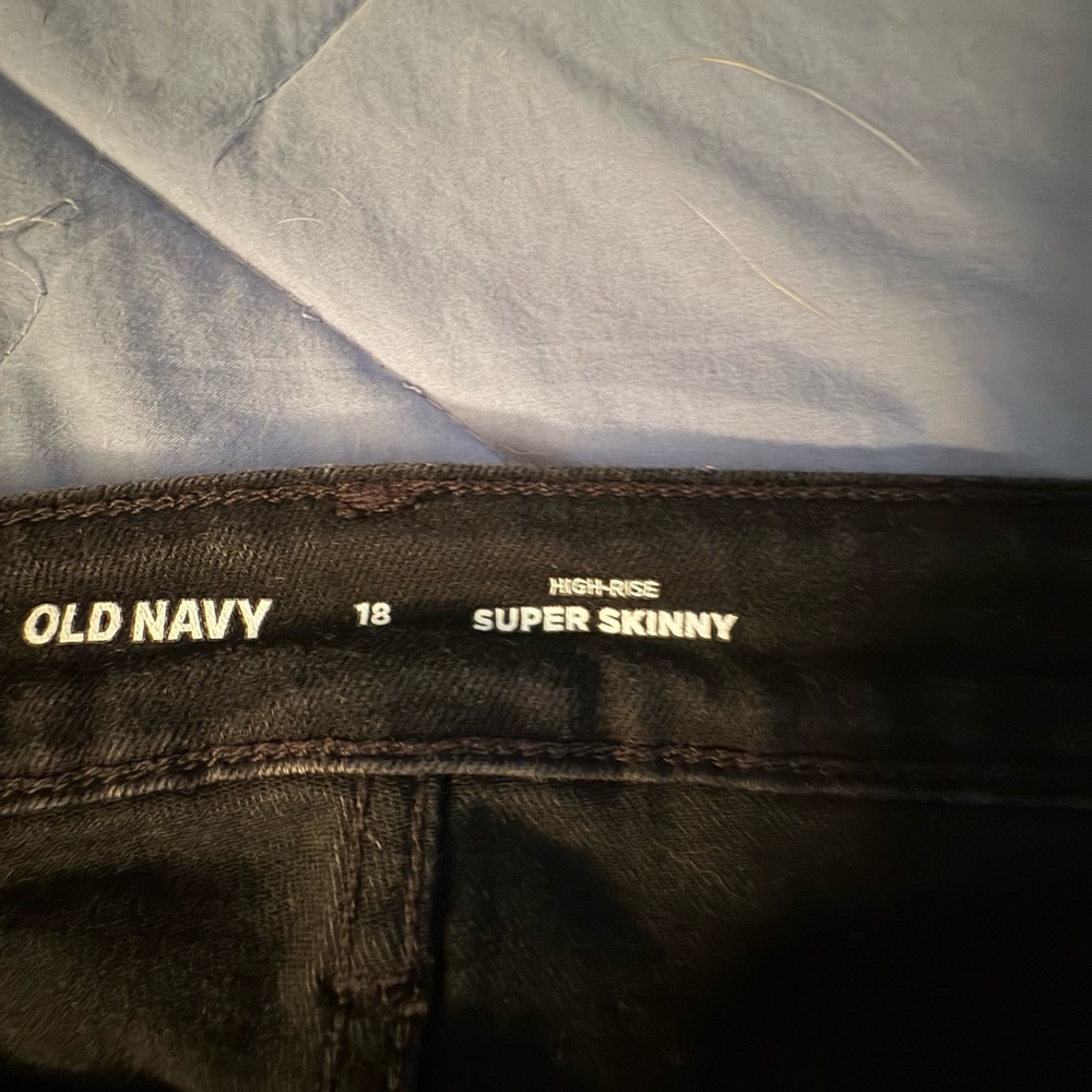 NWOT Old Navy High-Rise Super Skinny Jeans Size 18